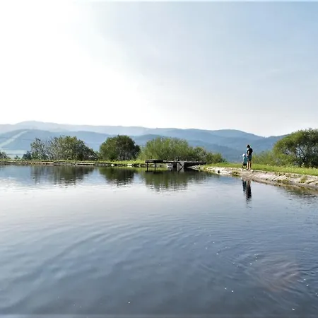 Drevenica Emilka - Sprcha, Zahradna Hojdacka, Ohnisko Horská chata