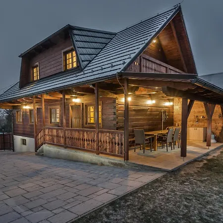Drevenica Emilka, 5 Min Restauracia, Z Terasy Vyhlad Na Kralovu Holu A Polomske Ocko, Gril, Ohnisko, Kotlik Chalet *